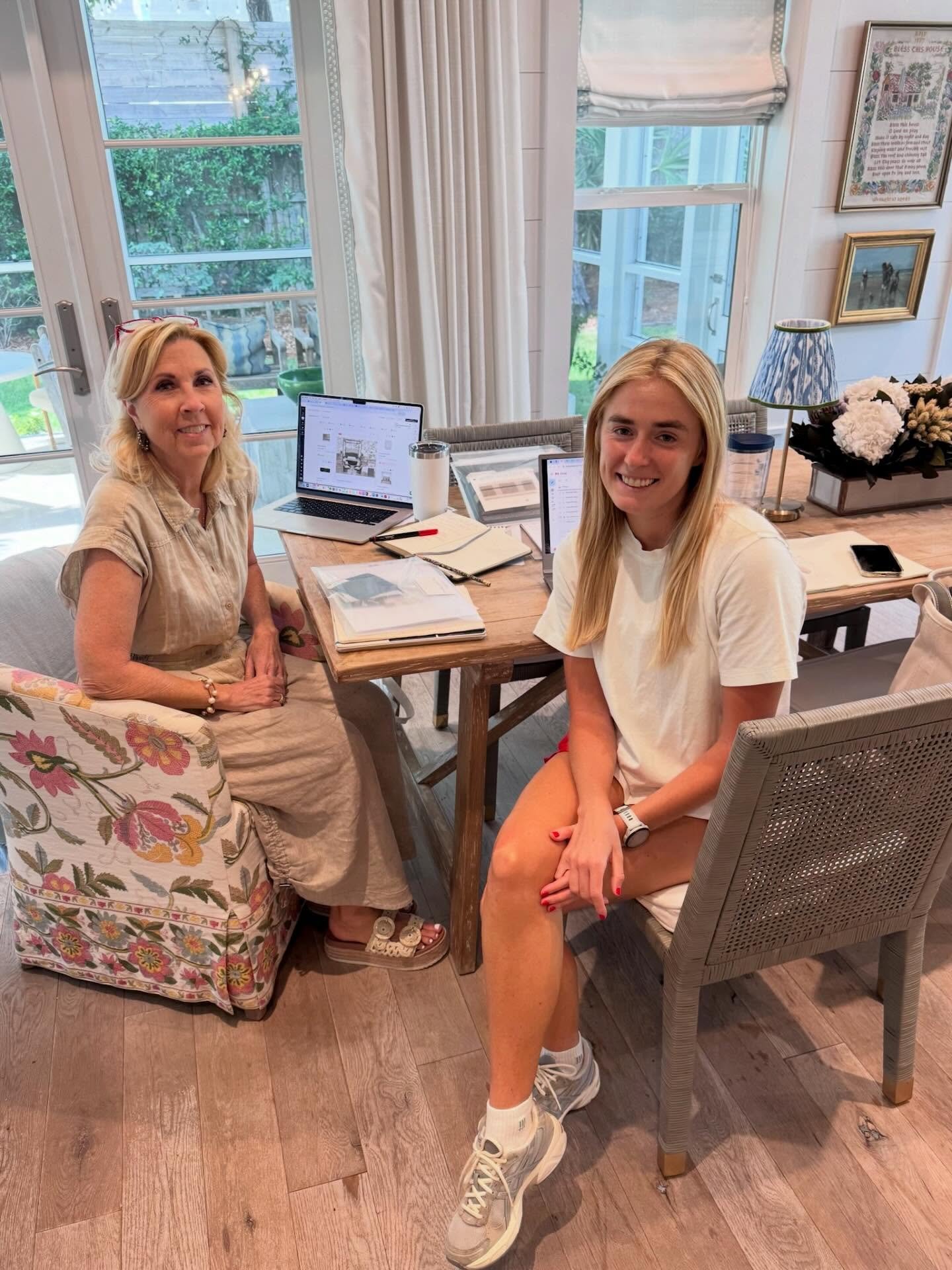 It&rsquo;s time to say goodbye to Kalli as she heads to Texas for a new job and the opportunity to be closer to friends. Since I&rsquo;m from Texas, I can&rsquo;t fault her for that!🤠🤍 I will certainly miss her help and support.

At the same time, 