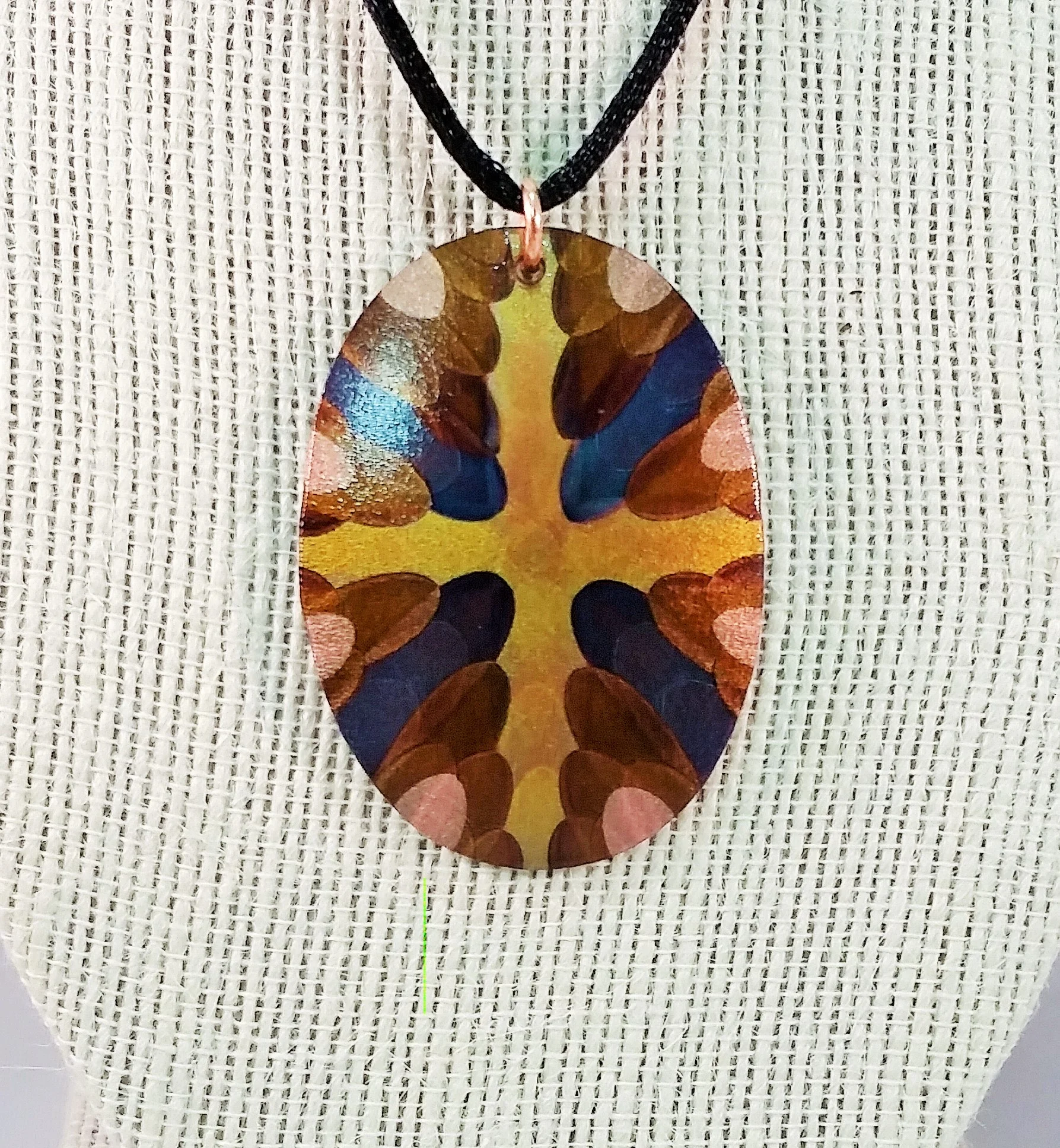 Oval, pendant