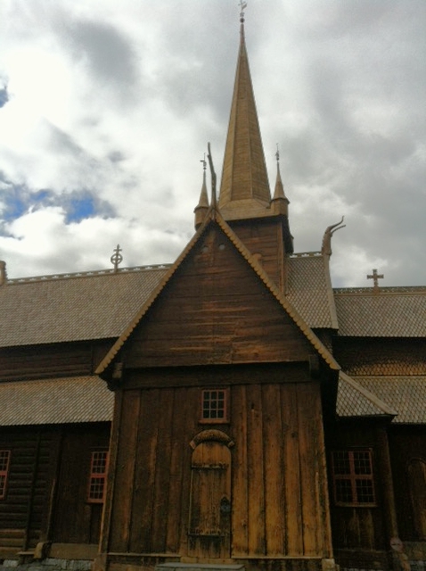 Lom Stave Church