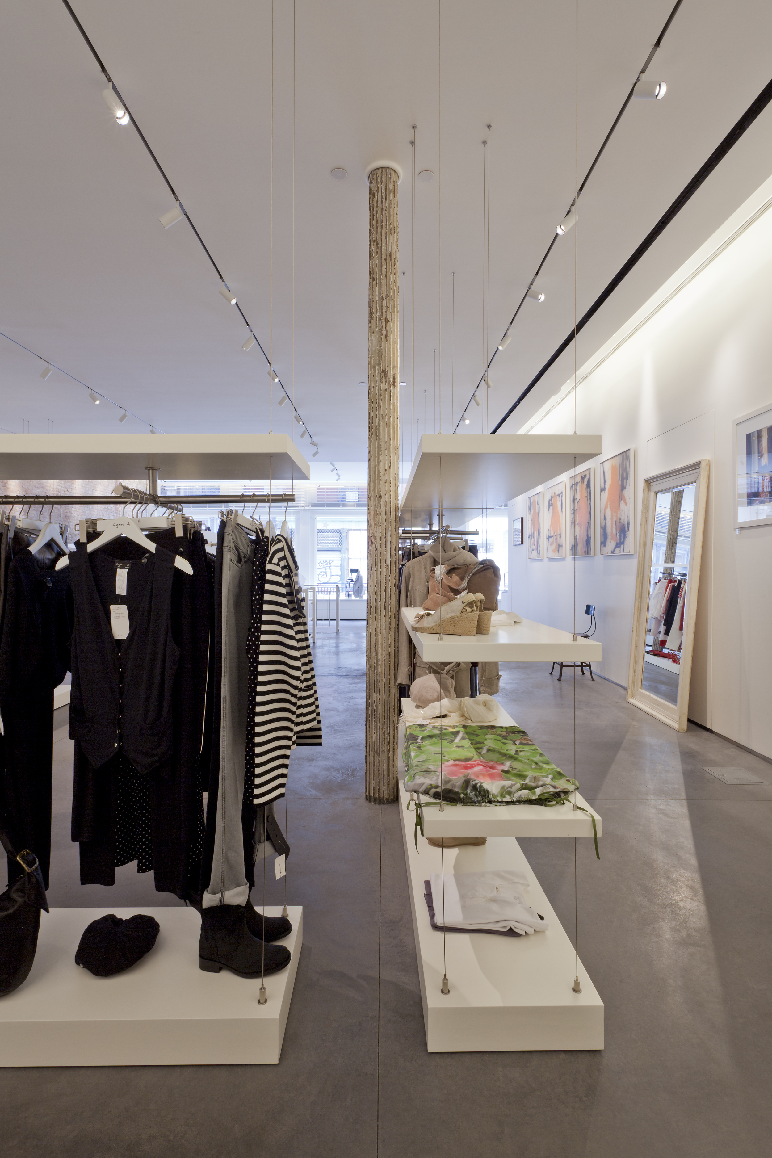 Agnes B. Galerie Boutique SoHo, Branded Environment — TRA Studio