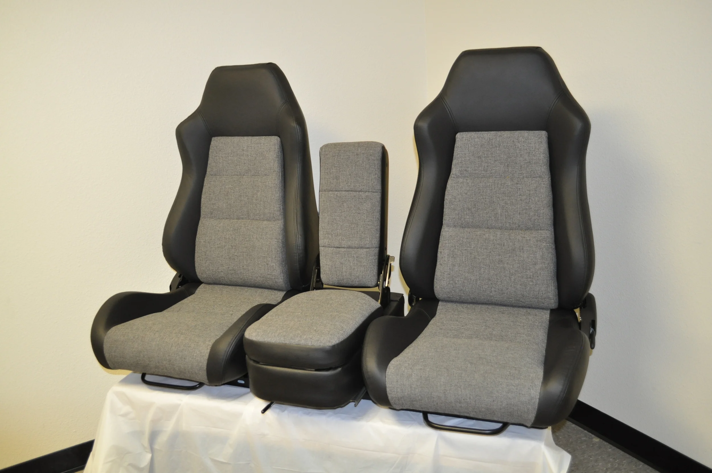 Sport Truck Seat Complete