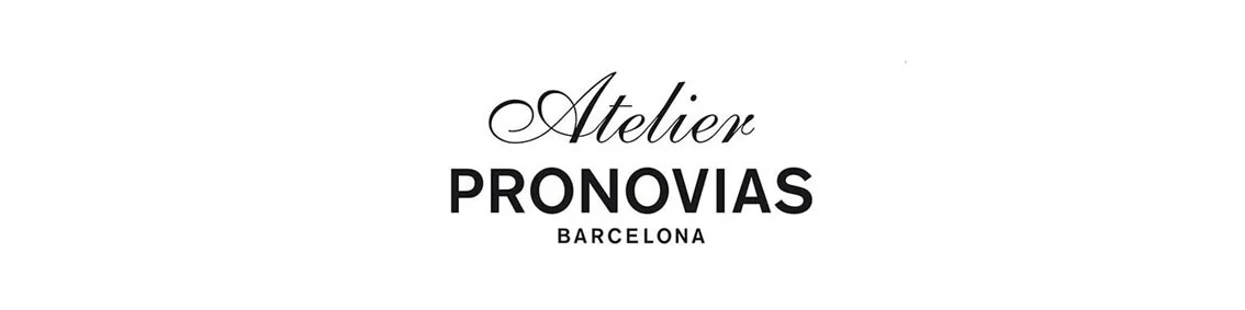 Atelier uses the wisdom and skill of expert seamstresses to transform fine fabrics into haute couture designs. Their flowing, comfortable wedding dresses have been designed for elegant, delicate brides. These wedding dresses are pure magic!
