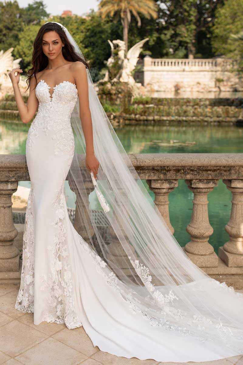 Epico by Pronovias