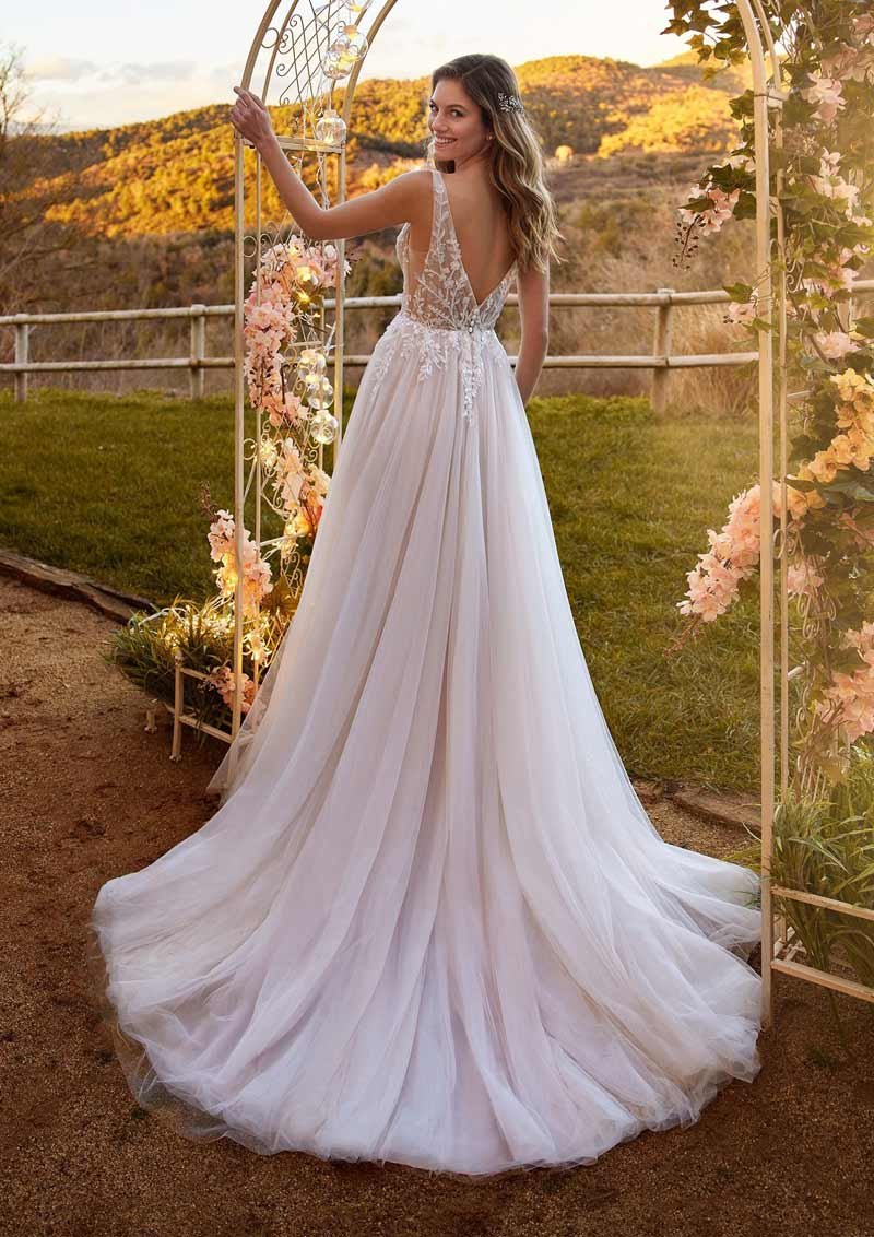 Anpu wedding dress by White One