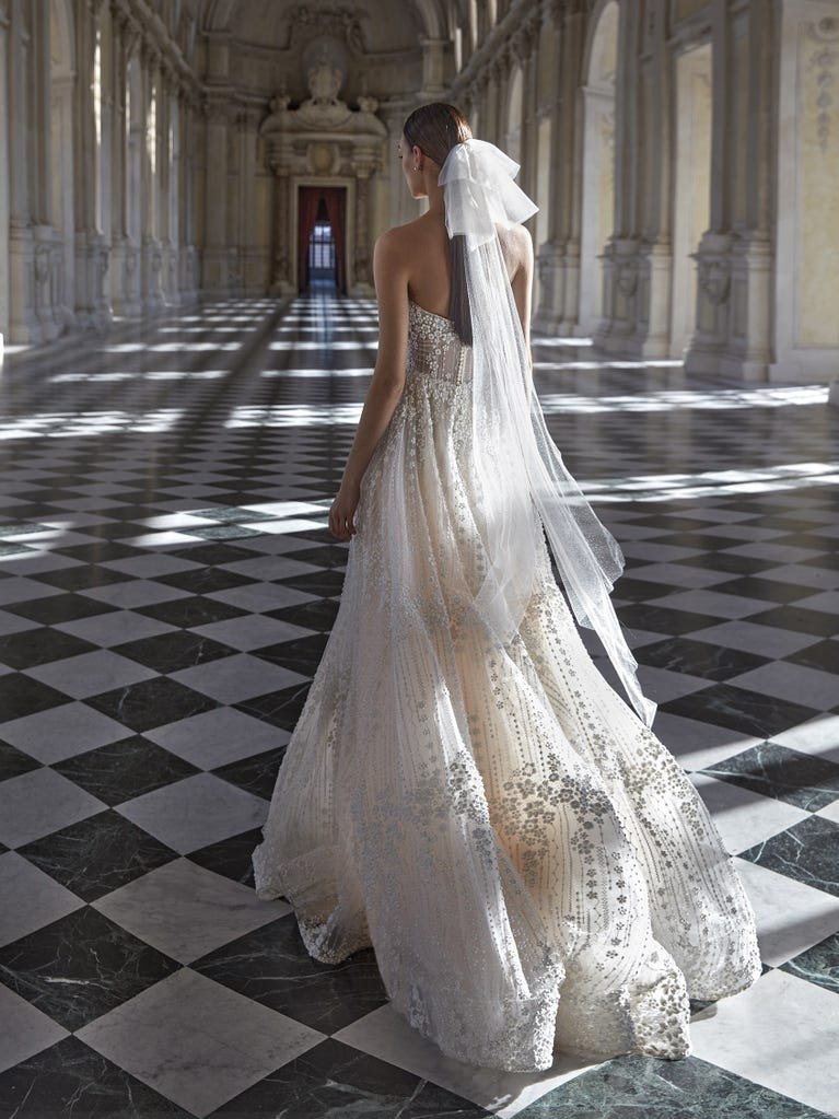 Lucrezia by Pronovias Privee