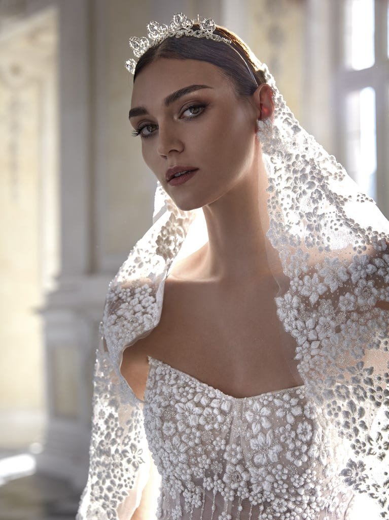 Lucrezia by Pronovias Privee