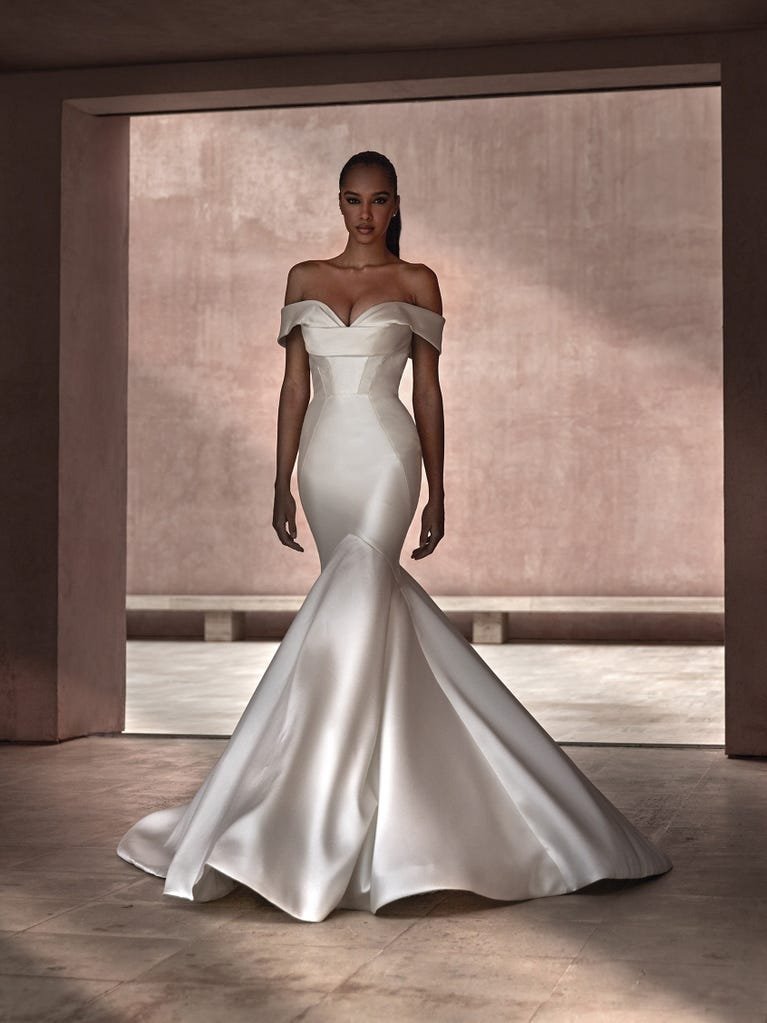 Avonia by Pronovias