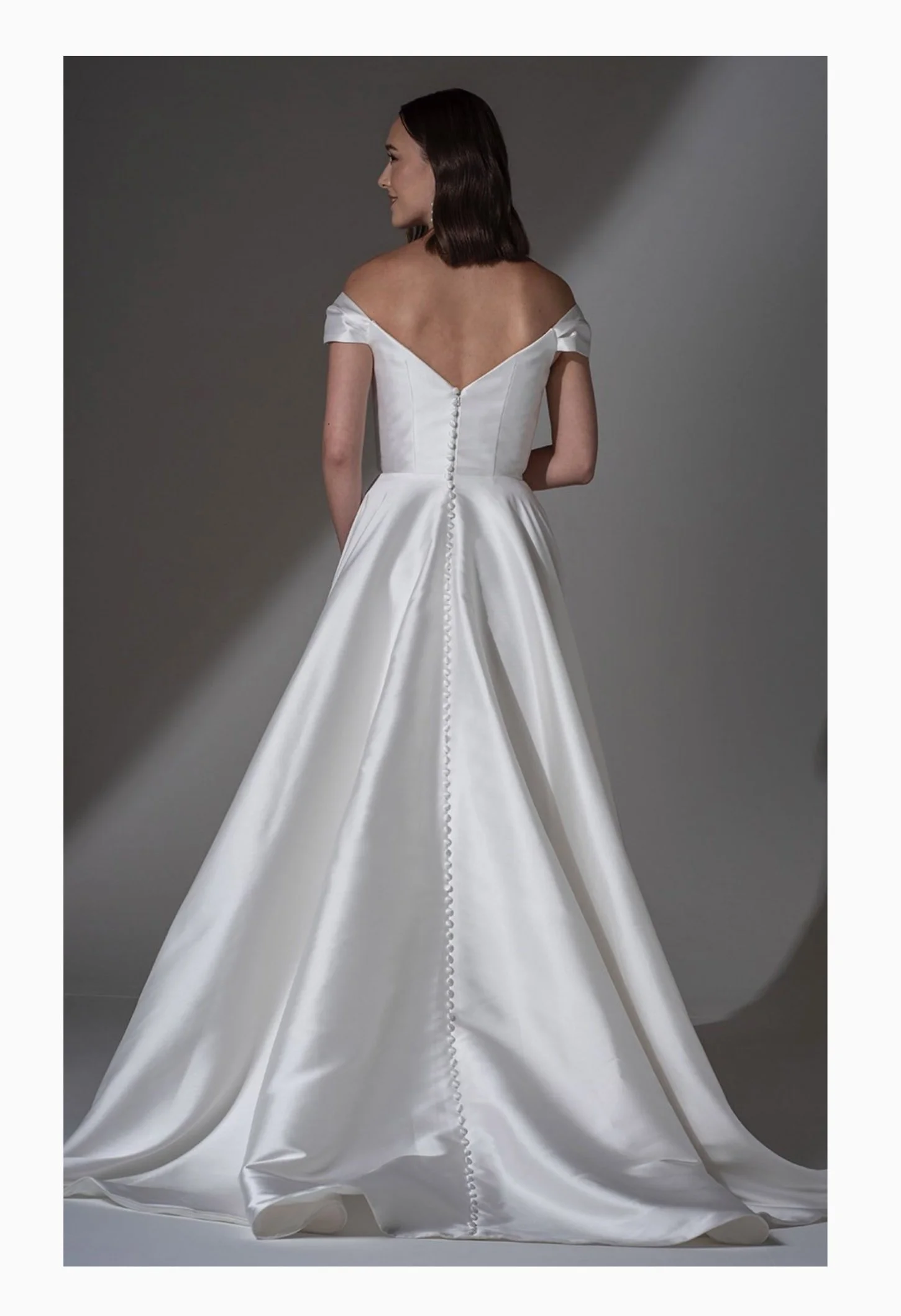 Lexi by Freda Bennet