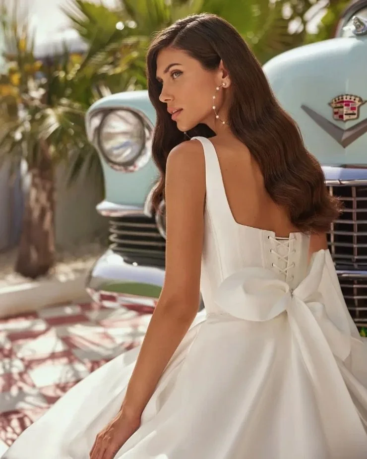 Julee by Luna Novias