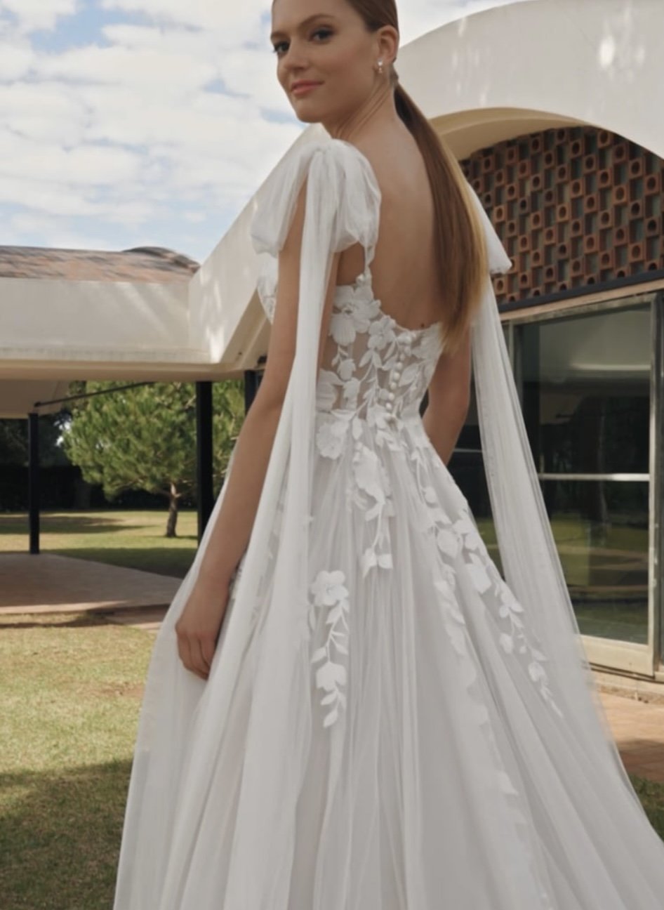 Shaily by Pronovias