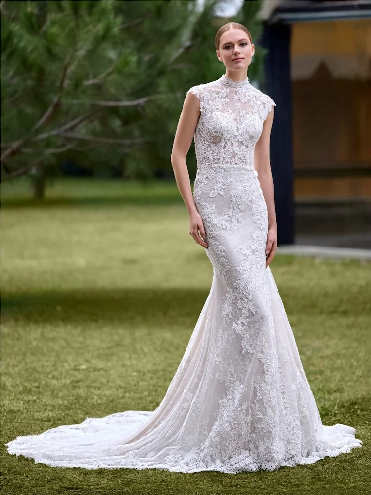 strapless open back dress Vera Wang: Flore – Camellia Wedding Gown | Bridal Store main image 0