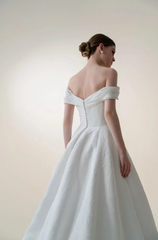 Audrey by Teresa Atelier