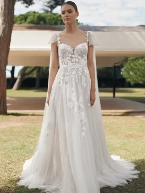 If you are dreaming of a boho, relaxed bridal look, these newly arrived beauties from the 2026 Pronovias collection are perfect. With floaty skirts and gorgeous lace details, they capture a sense of effortless romance, ideal for early spring to summe