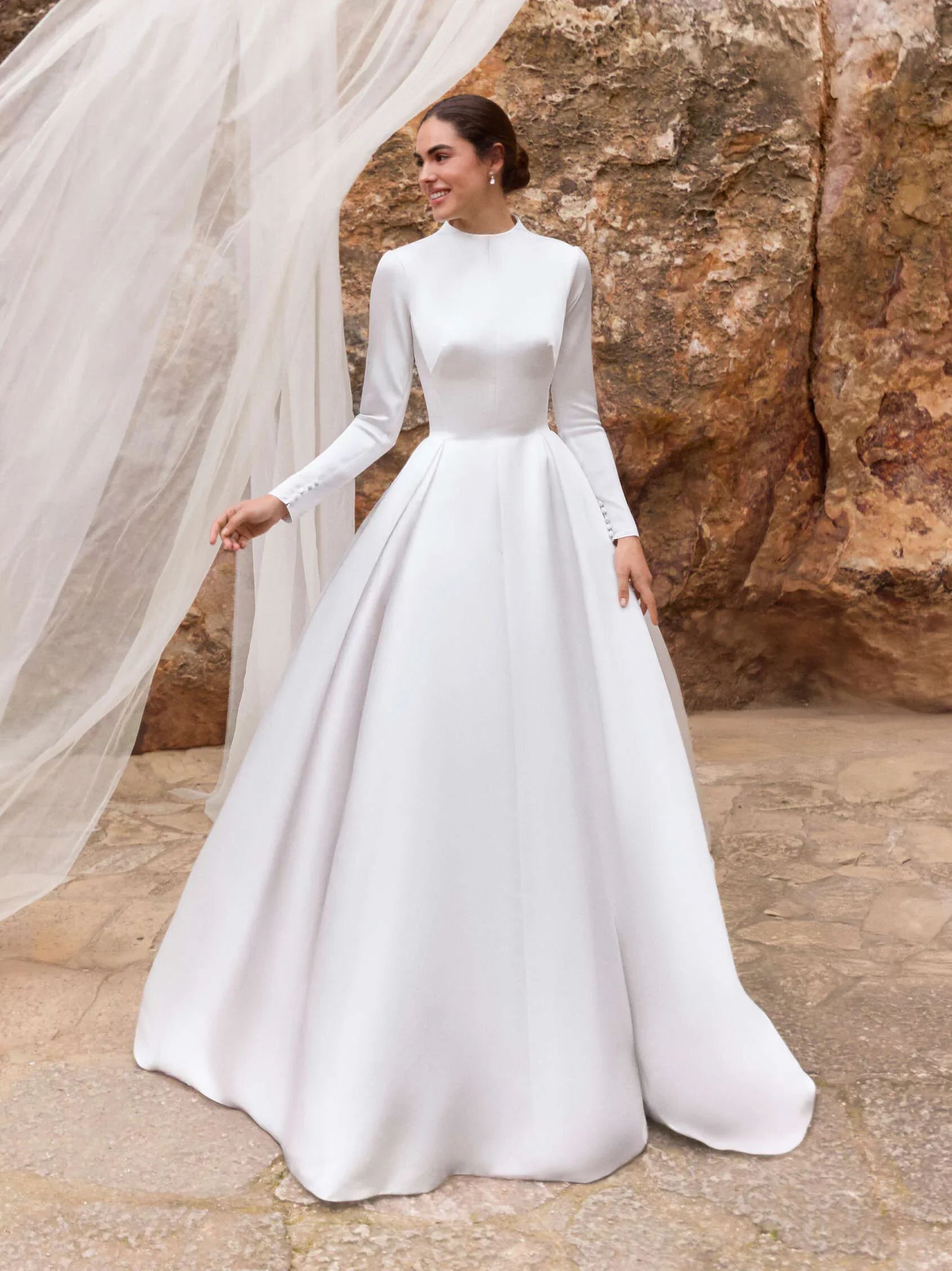 erminda front.webp