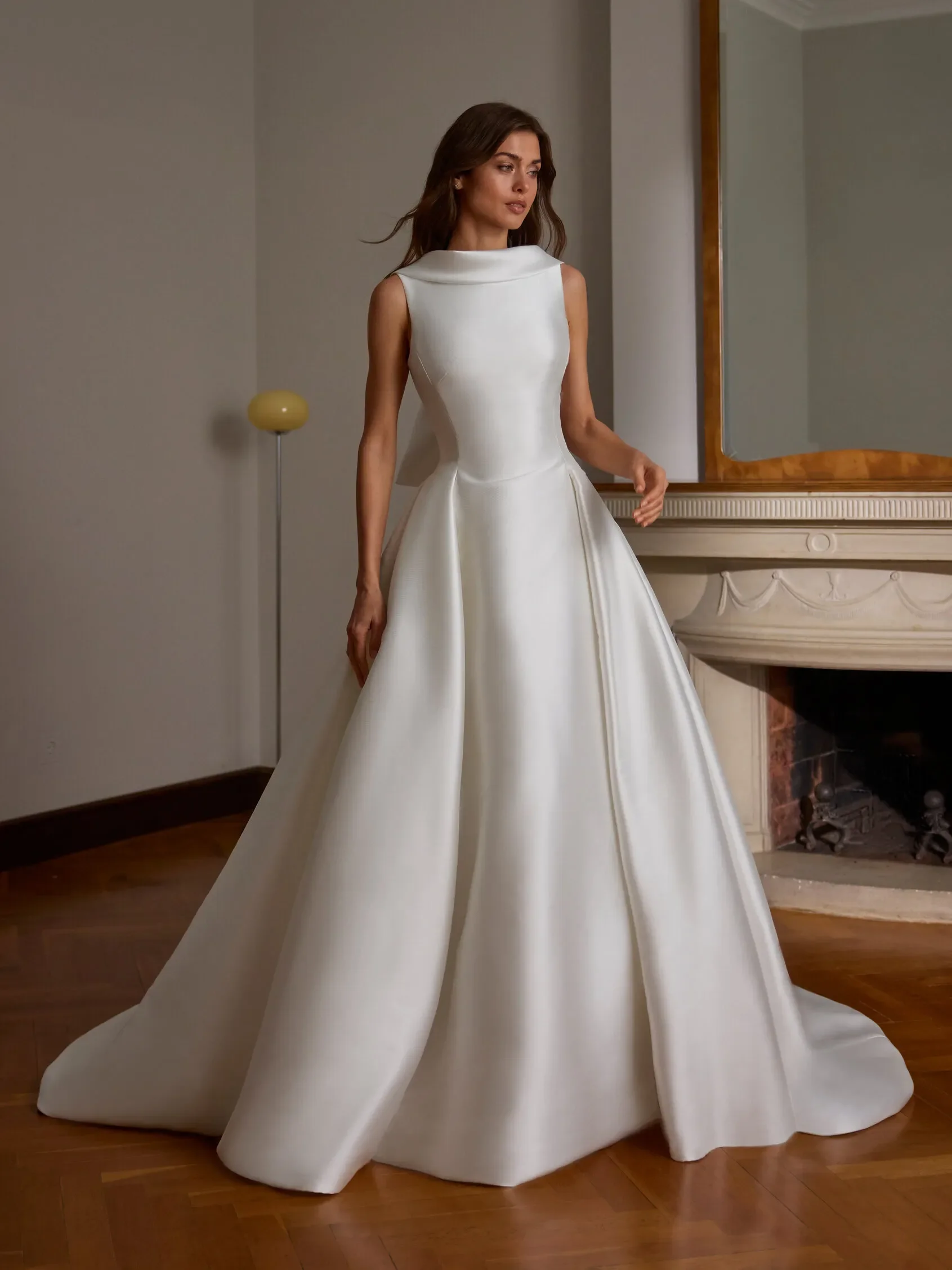 lovnia front.webp