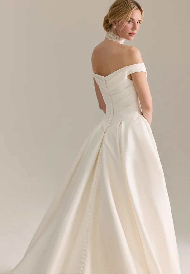 Coralie back.webp