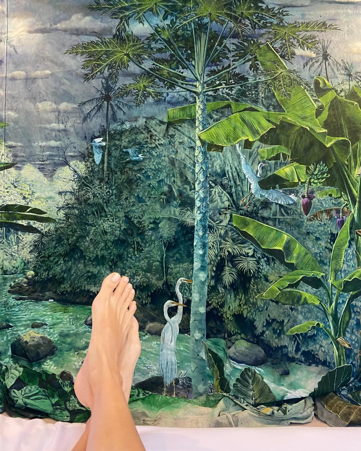 These days I get to wake up in an air conditioned floor-to-ceiling jungle?! Living with @flyingfacingbackward means living with ART in process. Love it. Love him. 💚