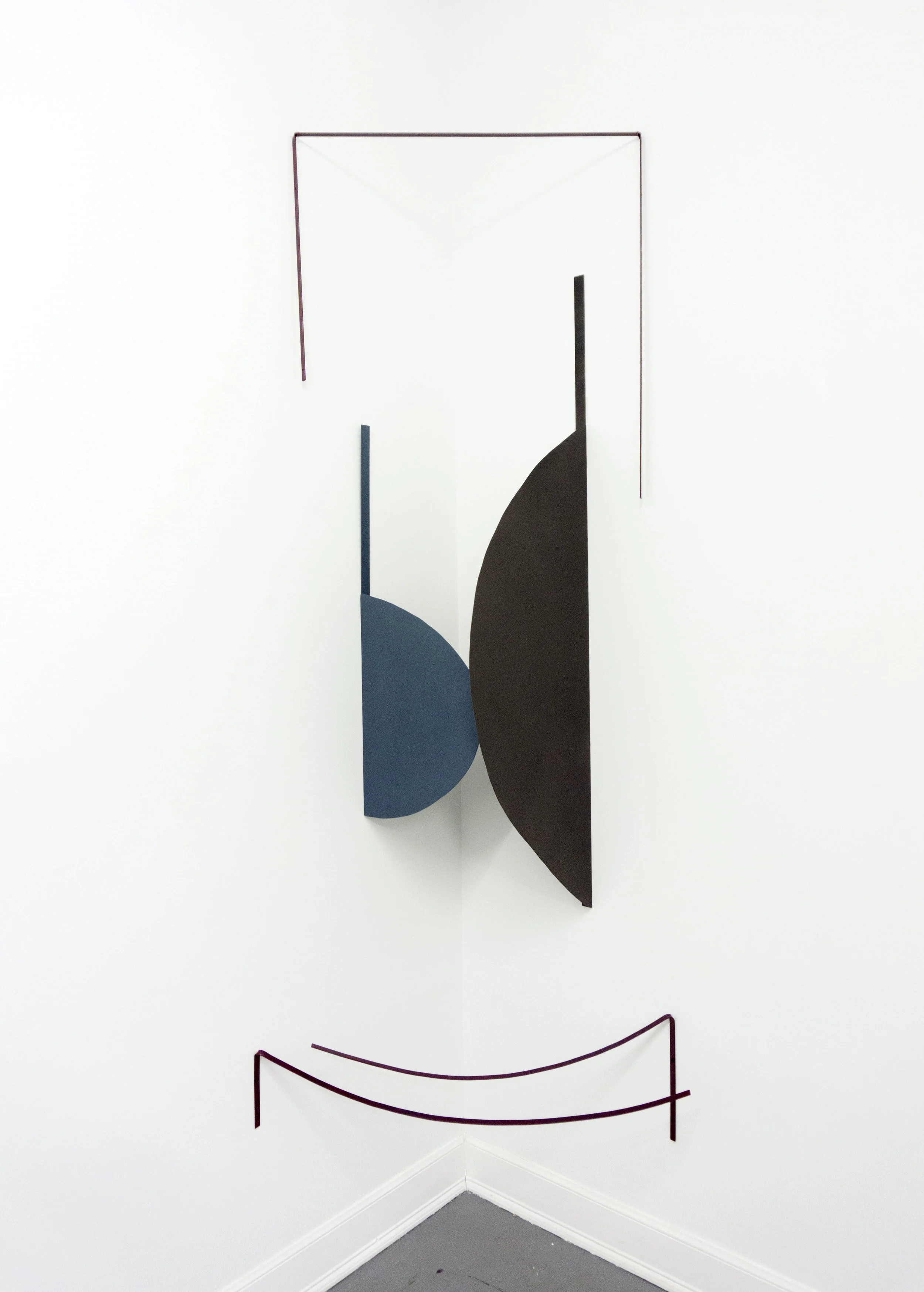 Alter: metal, paint, 2017