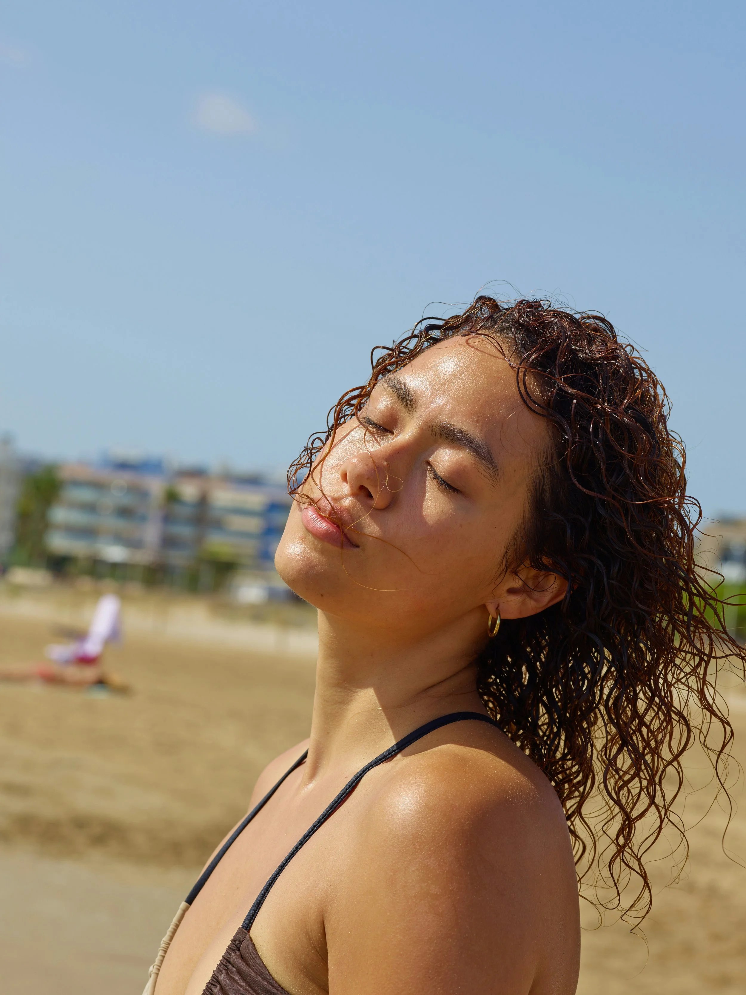 Esthetician-approved Guide to Sunscreen, Sun Damage, &amp; Summer Skincare