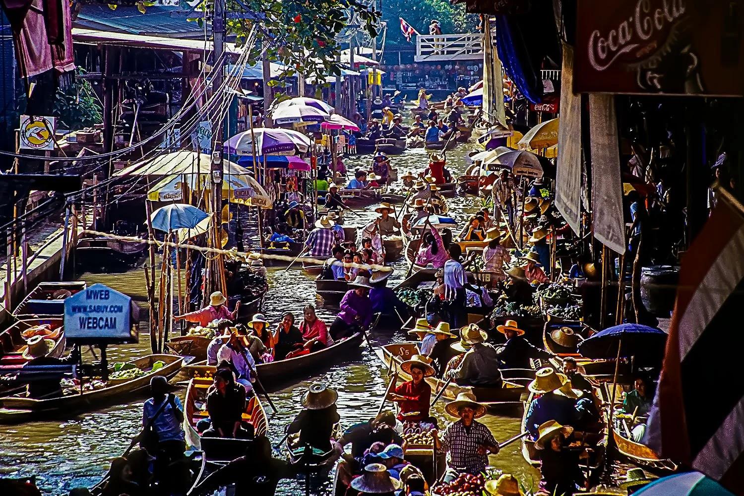 Floating Market

 

 Damnoen Saduak, Thailand 