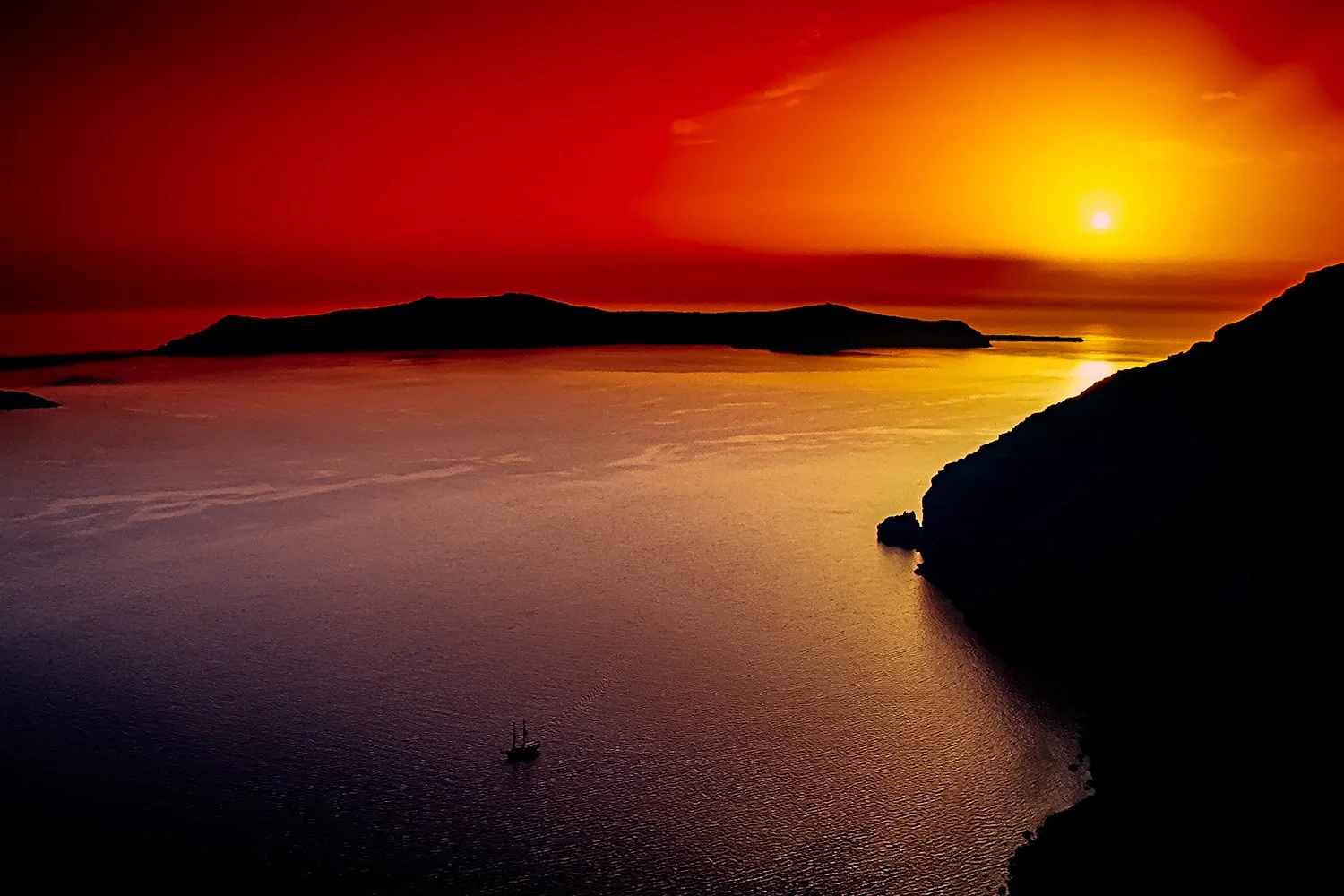Santorini Sunset

 

 Santorini, Greece 