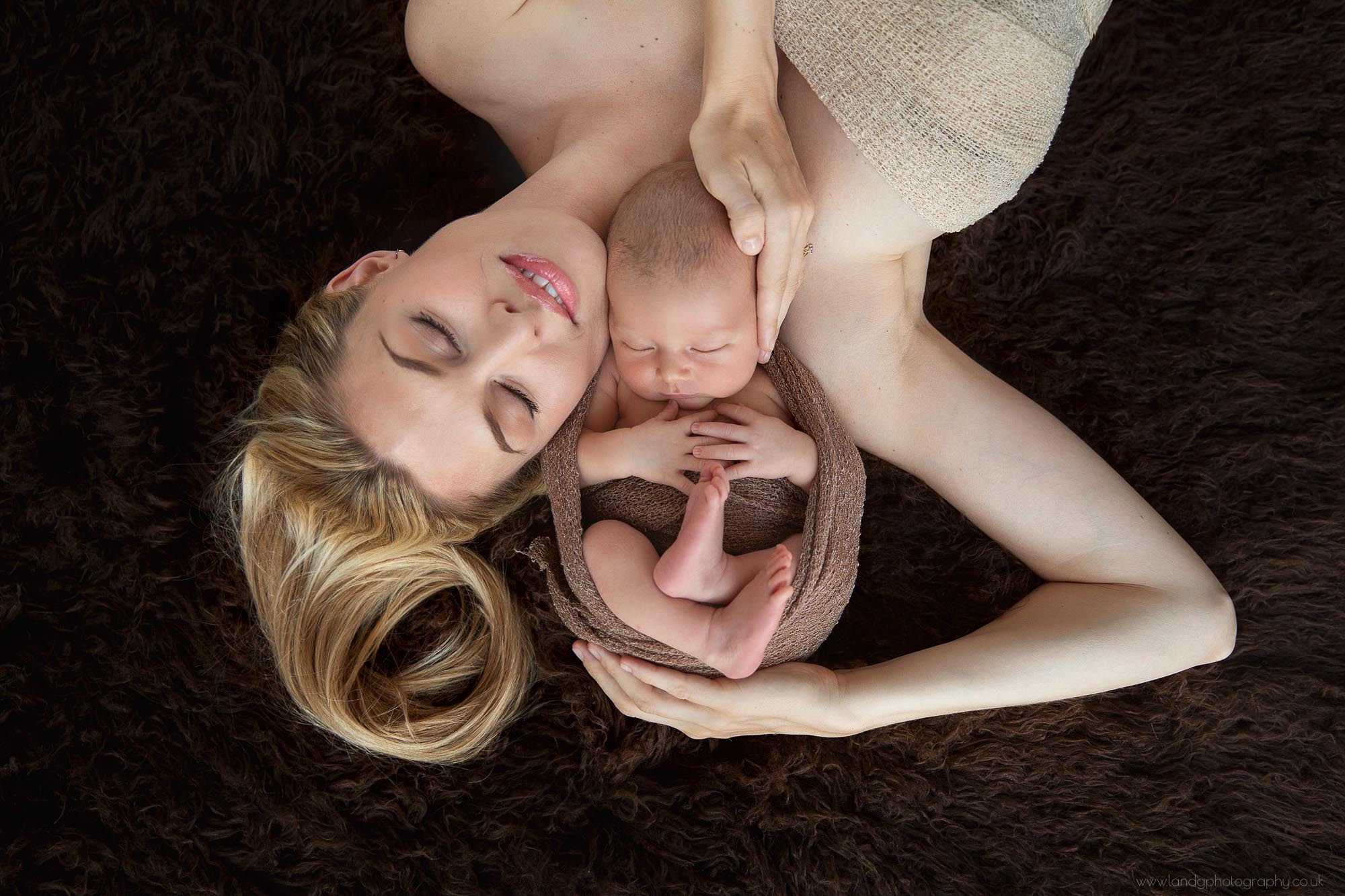 newborn-photography-greenwich-in-london-10.jpg