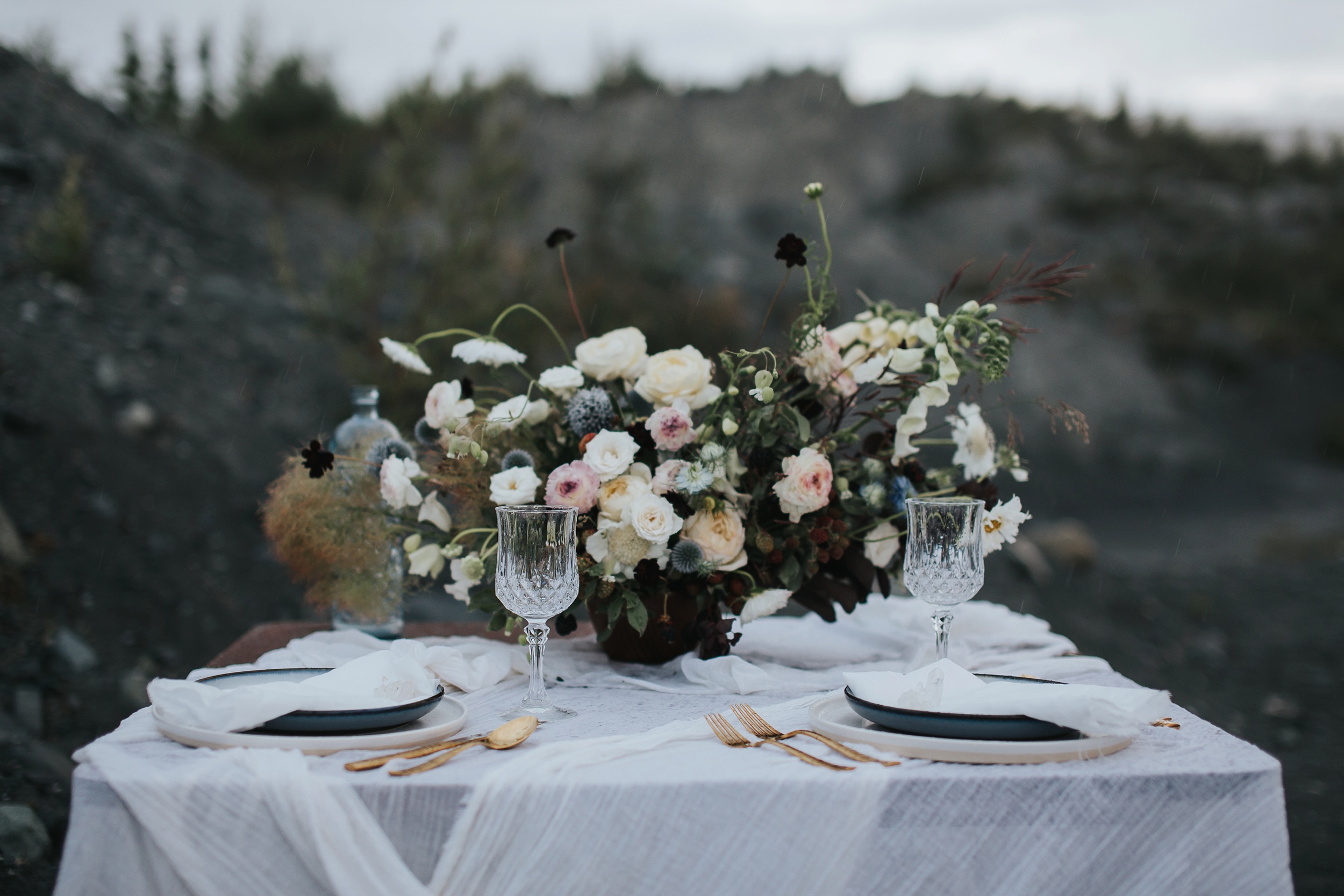 glacier wedding tablescape