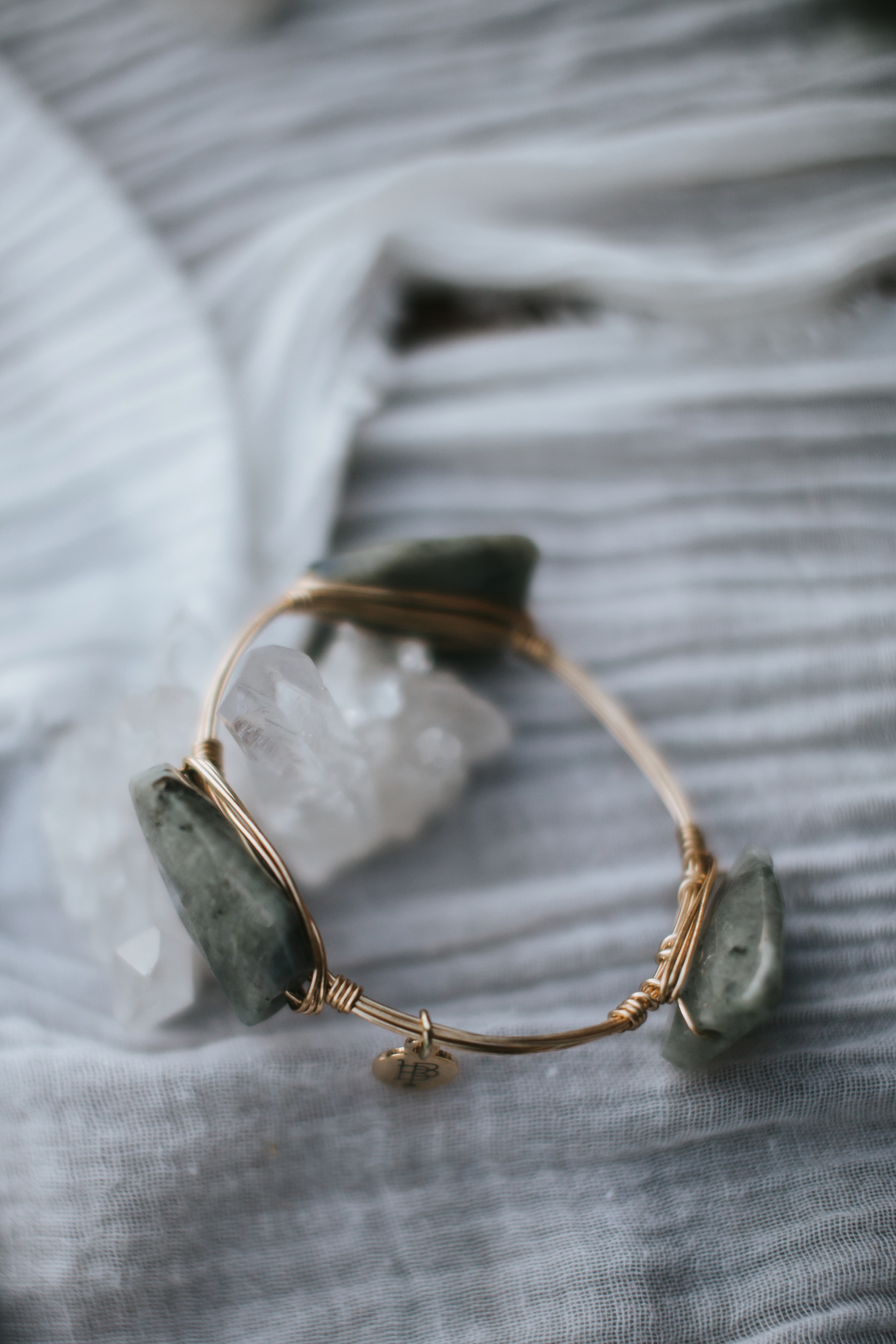 unique rock wedding jewelry