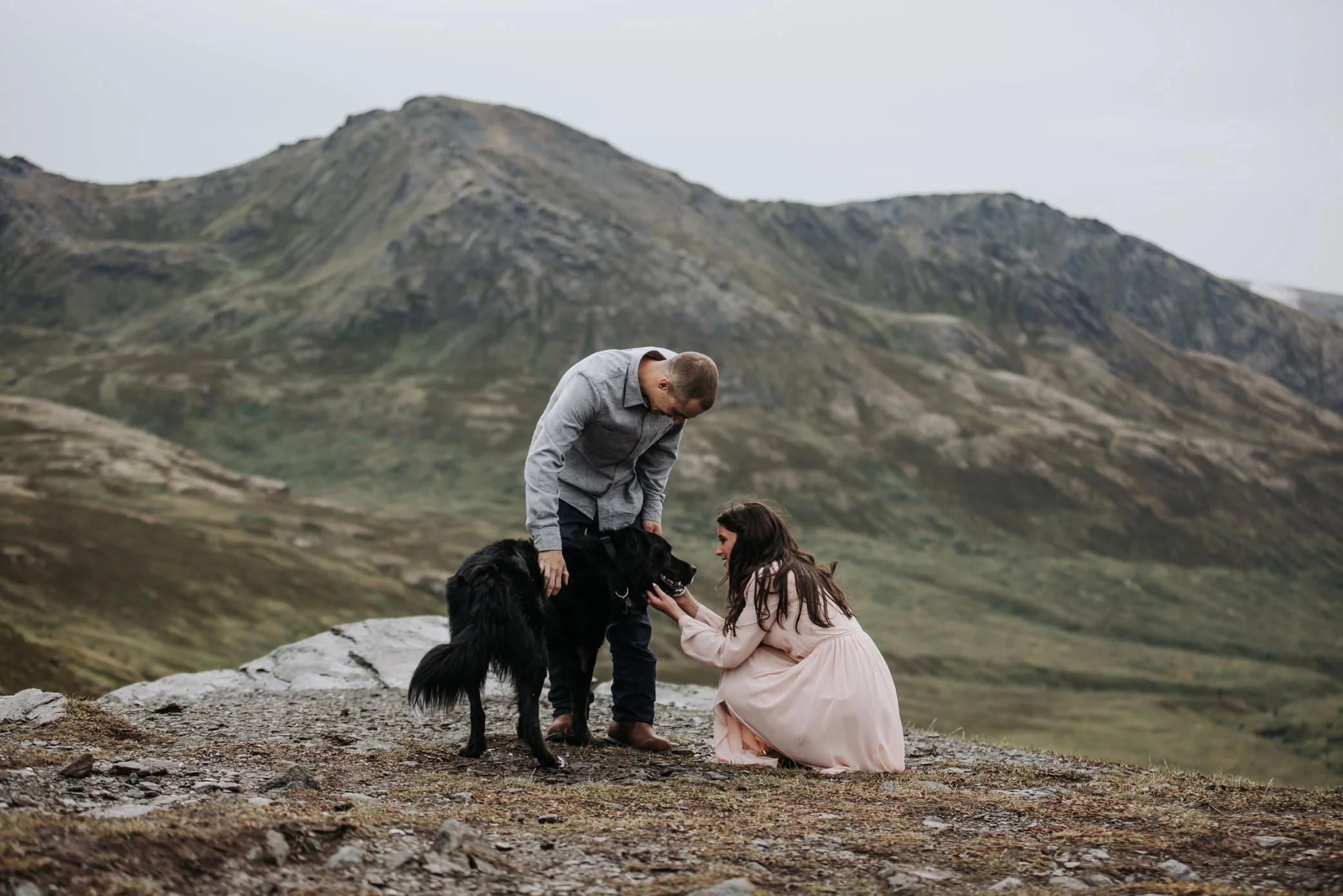 engagement photos with dog