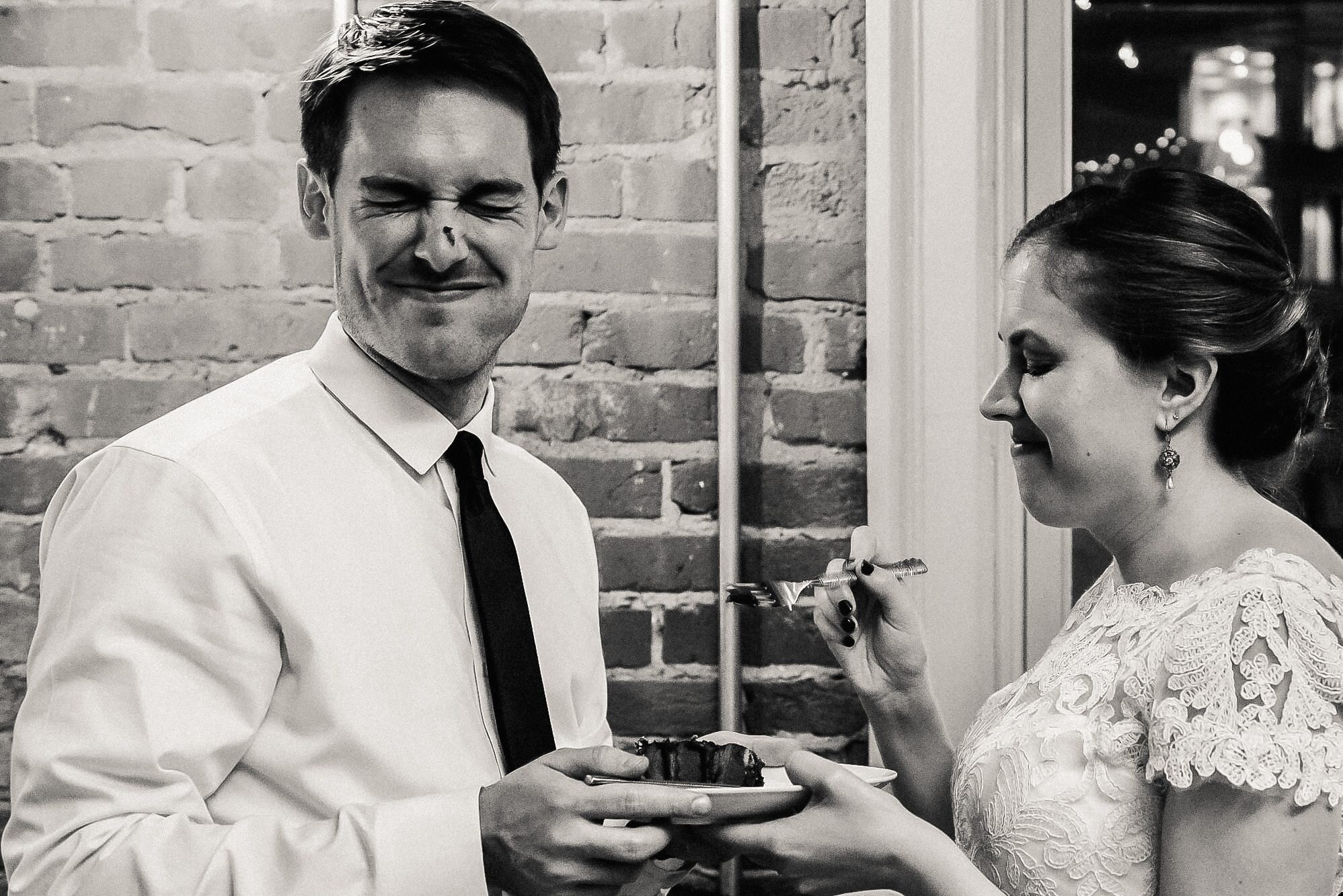 groom-cake-on-nose.jpg