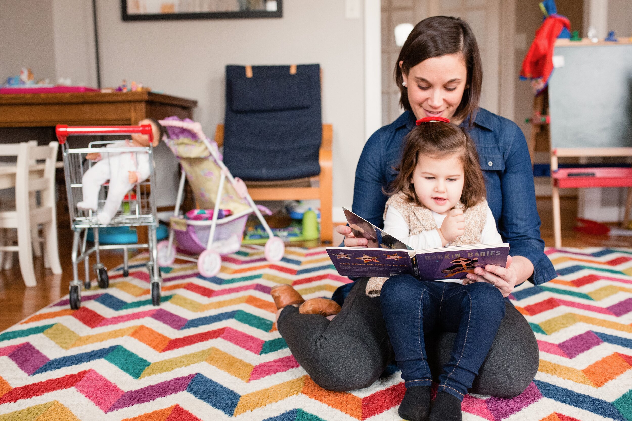 mom-reading-book-daughter.jpg