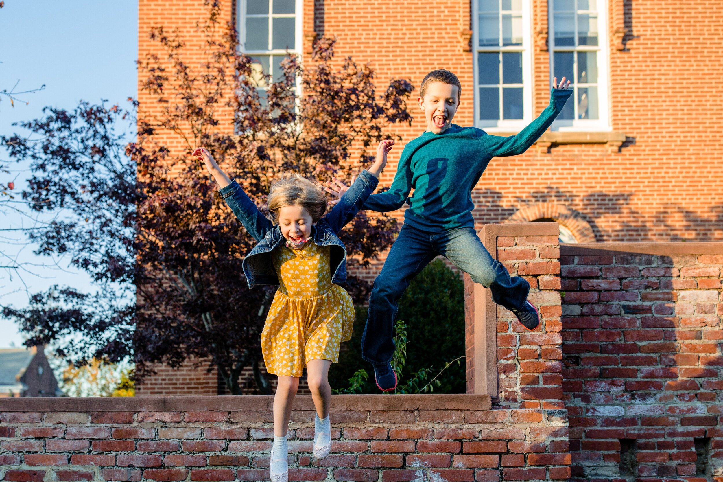 kids-jumping-in-mid-air-alexandria-va.jpg