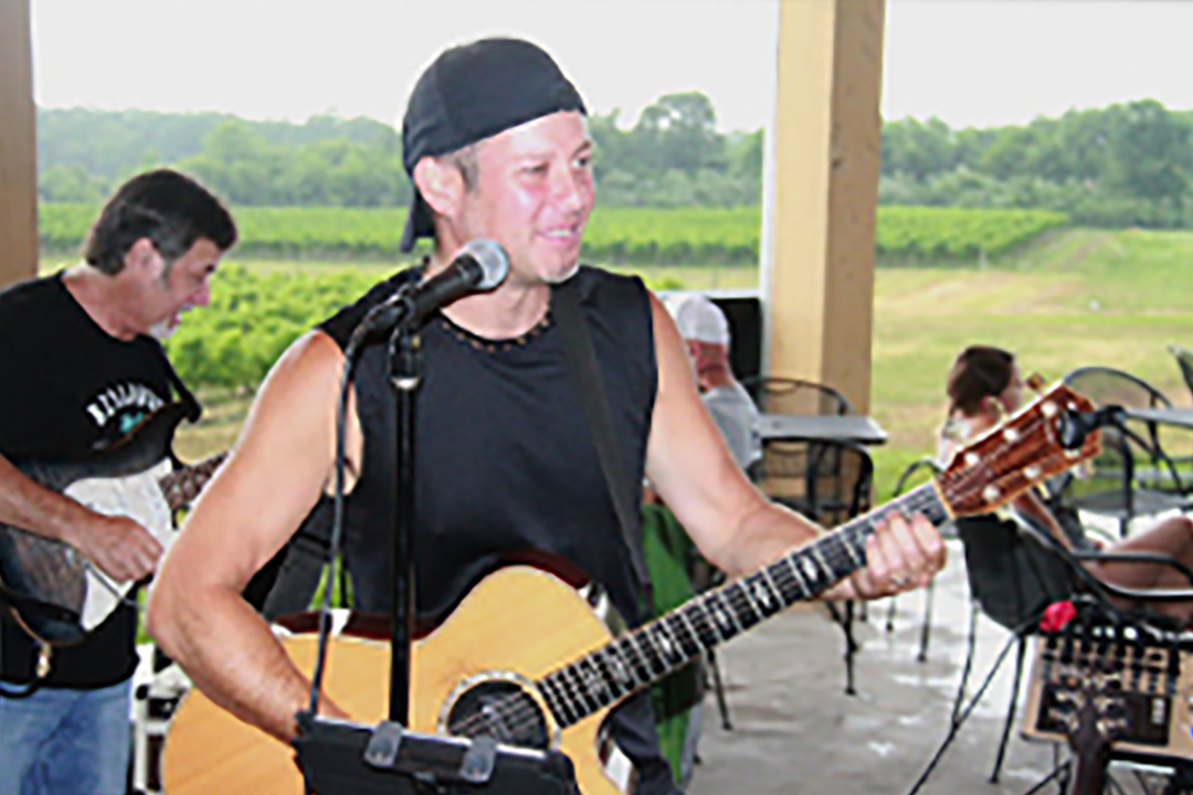 MATT NOFFSINGER BAND.png