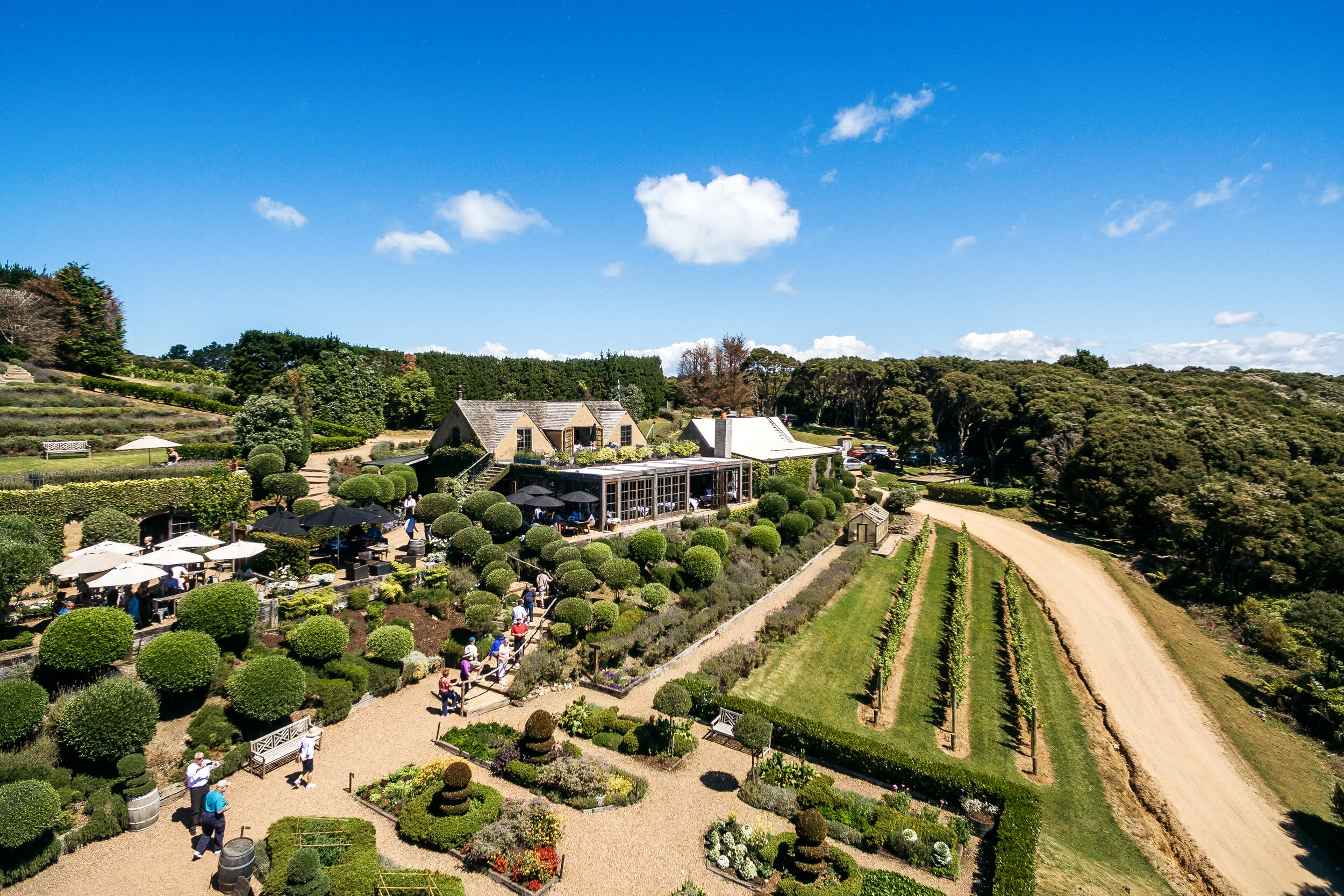Garden 2 pic Mudbrick.jpg