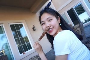 Hailey Zhou Hailey is a second-year Nutritional Science, Dietetics major and pre-med passionate about sports medicine, sports nutrition, and food innovation! She loves sports, traveling, and is a BIG foodie. Her favorite food is every food, and she has not yet found anything she dislikes…but feel free to challenge her! Her favorite thing to do in Berkeley is to go for a morning run with friends and explore different brunch spots afterwards.