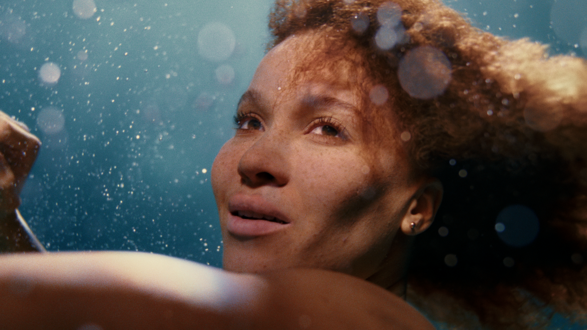 Viviscal_Oceana_0035_Yasmin-01.png