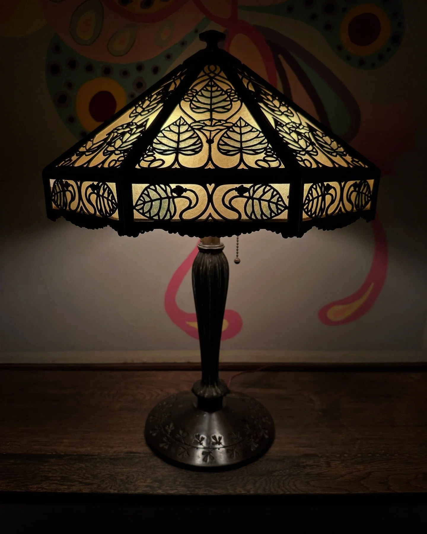 Night light ⬅️

1908 Art Nouveau  table lamp  15&rdquo; x 20&rdquo; tall