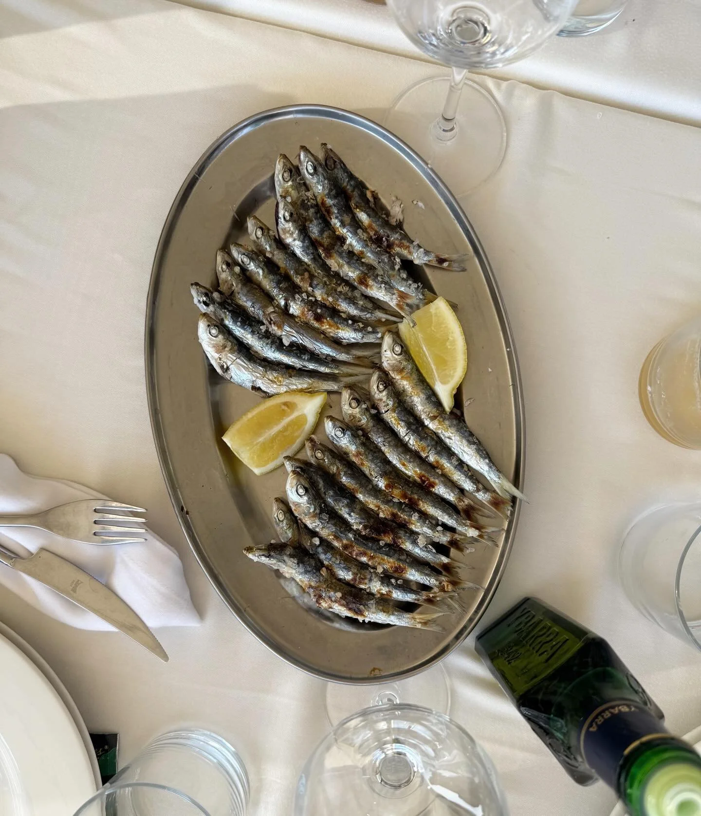 Just a little trip down south to 📍 Malaga, Spain, where the sun will shine on you while you eat grilled sardines and sip fino sherry at the beach on a mild December day. 

It only takes that first sniff of sherry to get me feeling lucky to be here, 