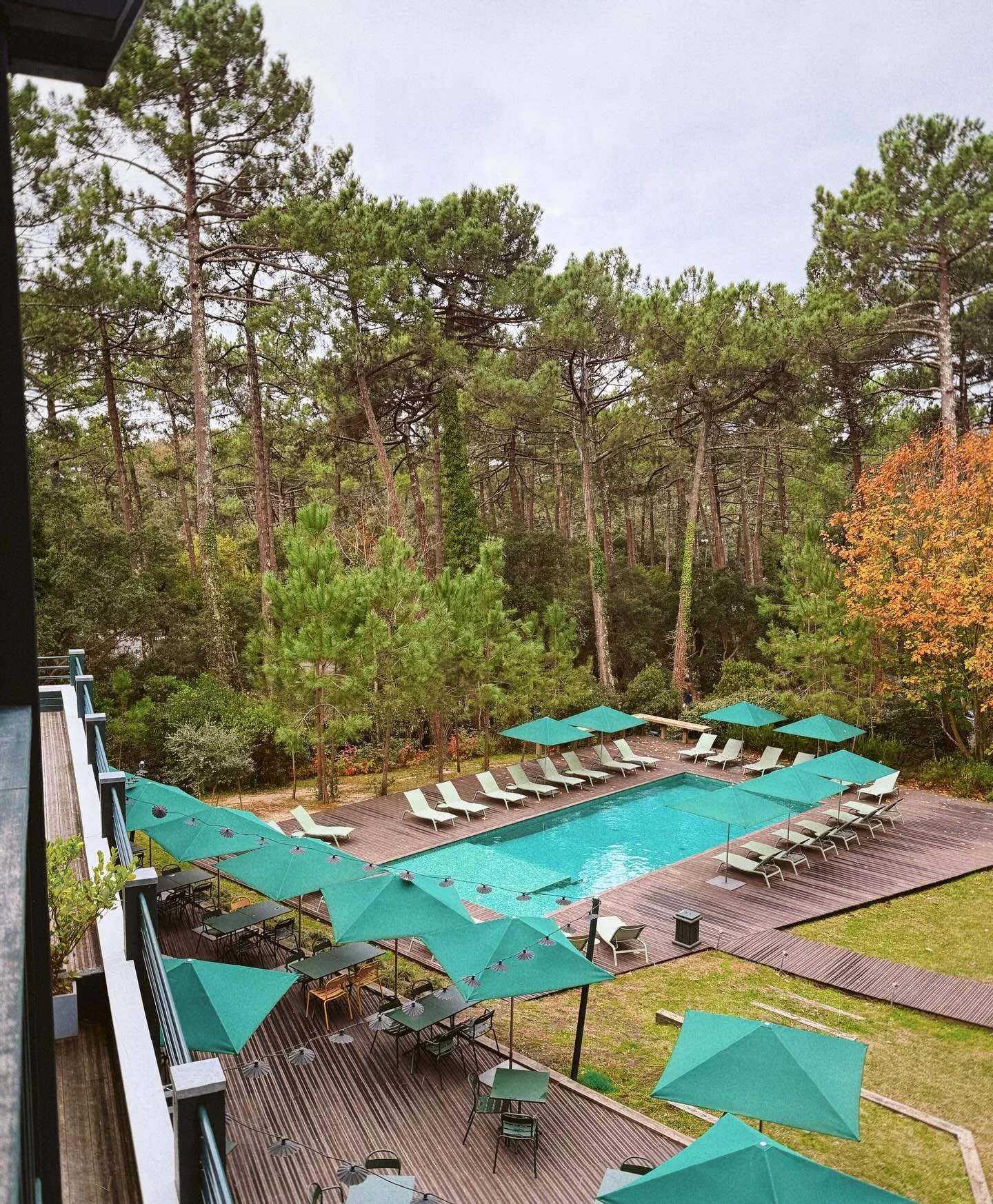 Tbh I&rsquo;m such a @domainedefontenille stan. They should sponsor me 😭. Got to stay recently at their Hossegor/Seignosse hotel,  @70hectares&hellip; &amp; l&rsquo;Oc&eacute;an, and it&rsquo;s just soooo cute.

Unless you&rsquo;re a surfer or live 