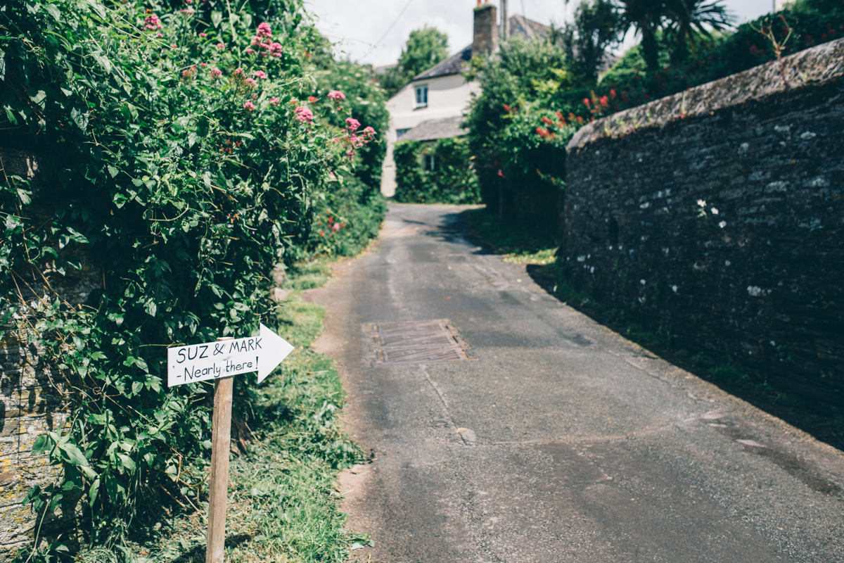 SUZ+MARK SOUTH DEVON VILLAGE GREEN WEDDING LOW-1.jpg