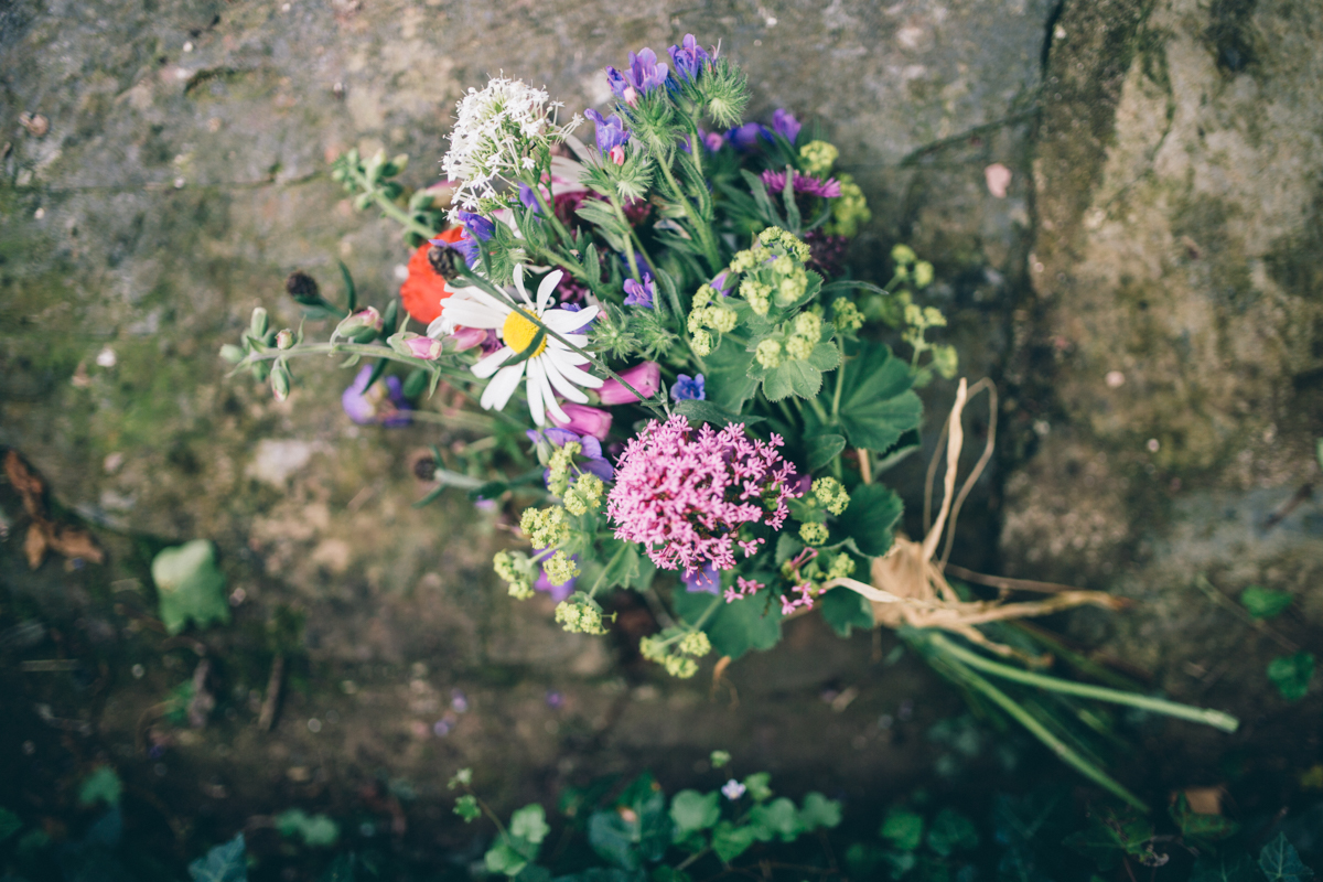 SUZ+MARK SOUTH DEVON VILLAGE GREEN WEDDING LOW-57.jpg