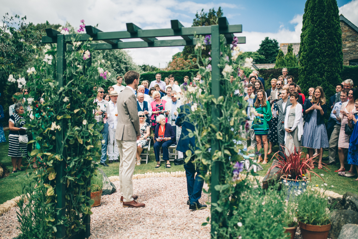 SUZ+MARK SOUTH DEVON VILLAGE GREEN WEDDING LOW-137.jpg