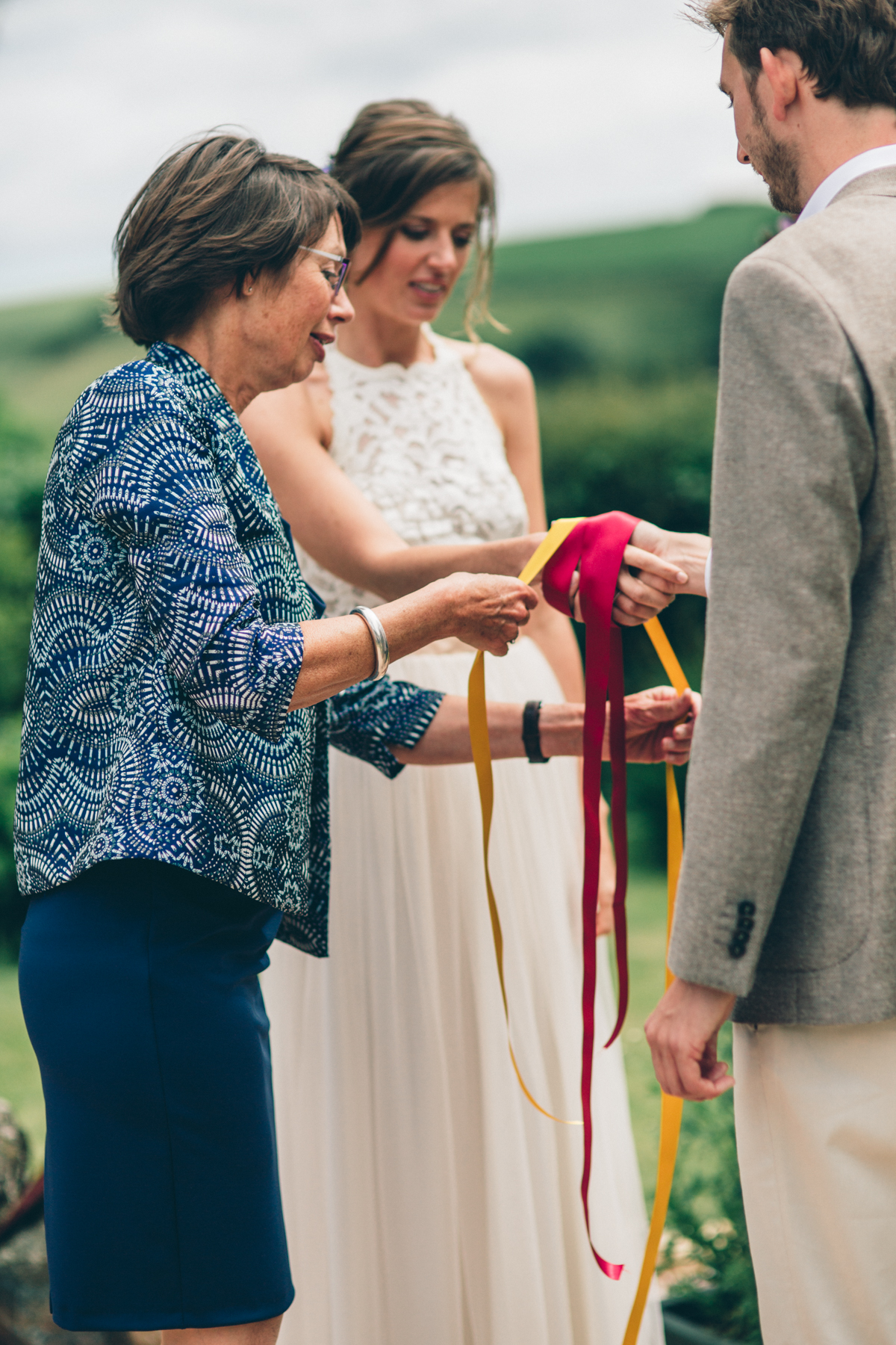 SUZ+MARK SOUTH DEVON VILLAGE GREEN WEDDING LOW-203.jpg