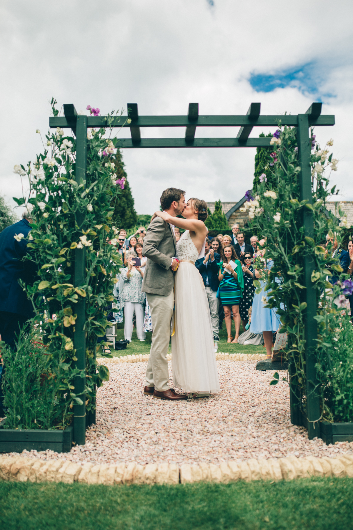 SUZ+MARK SOUTH DEVON VILLAGE GREEN WEDDING LOW-233.jpg