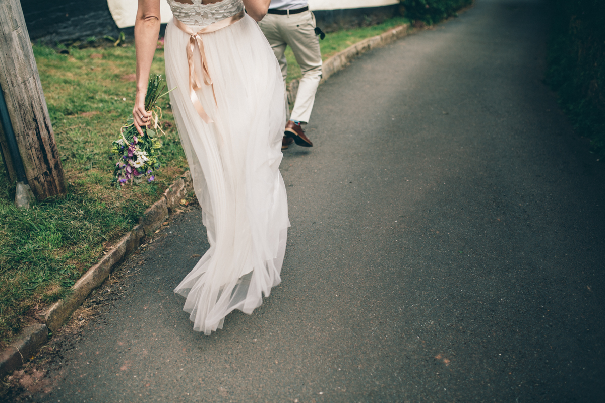 SUZ+MARK SOUTH DEVON VILLAGE GREEN WEDDING LOW-510.jpg