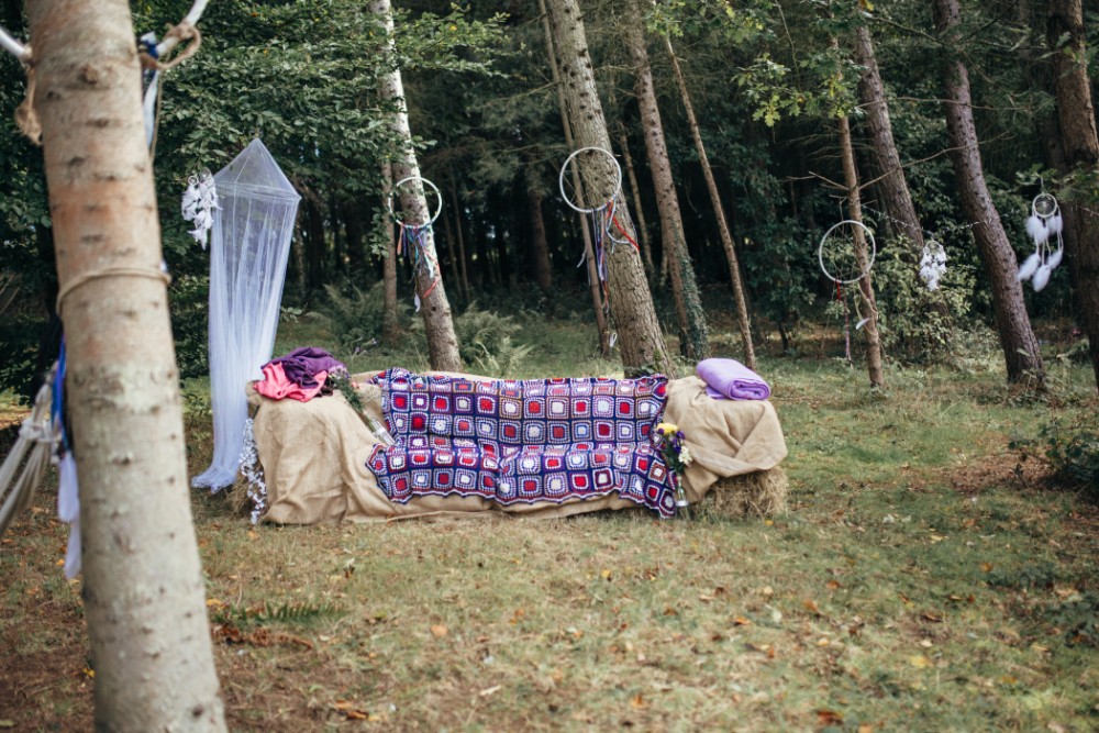 Joe+Lauren Intimate Woodland Handfasting - Naomijanephotography 11.jpg