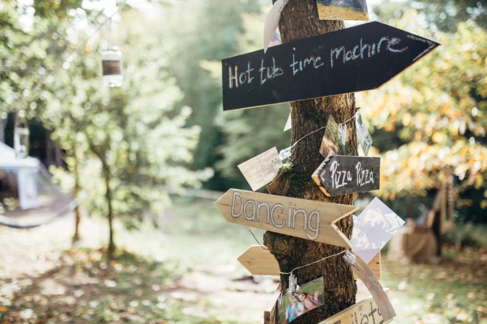 Joe+Lauren Intimate Woodland Handfasting - Naomijanephotography 16.jpg