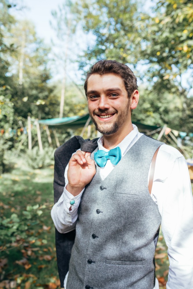 Joe+Lauren Intimate Woodland Handfasting - Naomijanephotography 18.jpg