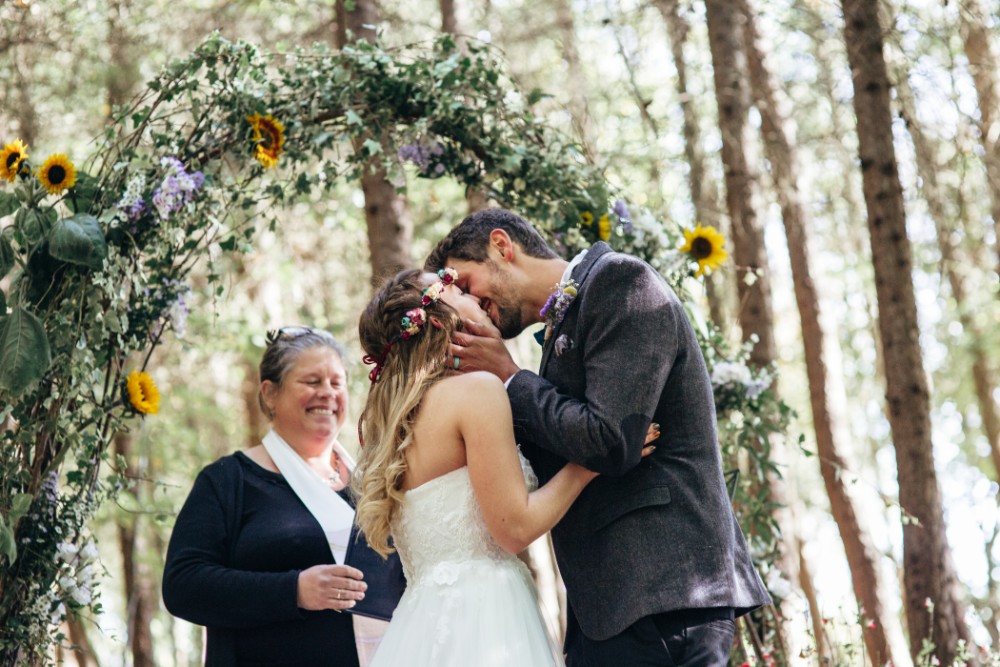 Joe+Lauren Intimate Woodland Handfasting - Naomijanephotography 55.jpg