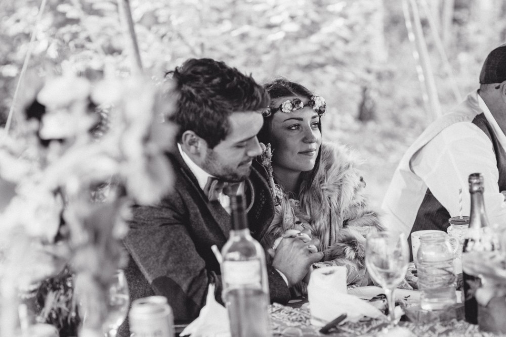 Joe+Lauren Intimate Woodland Handfasting - Naomijanephotography 70.jpg